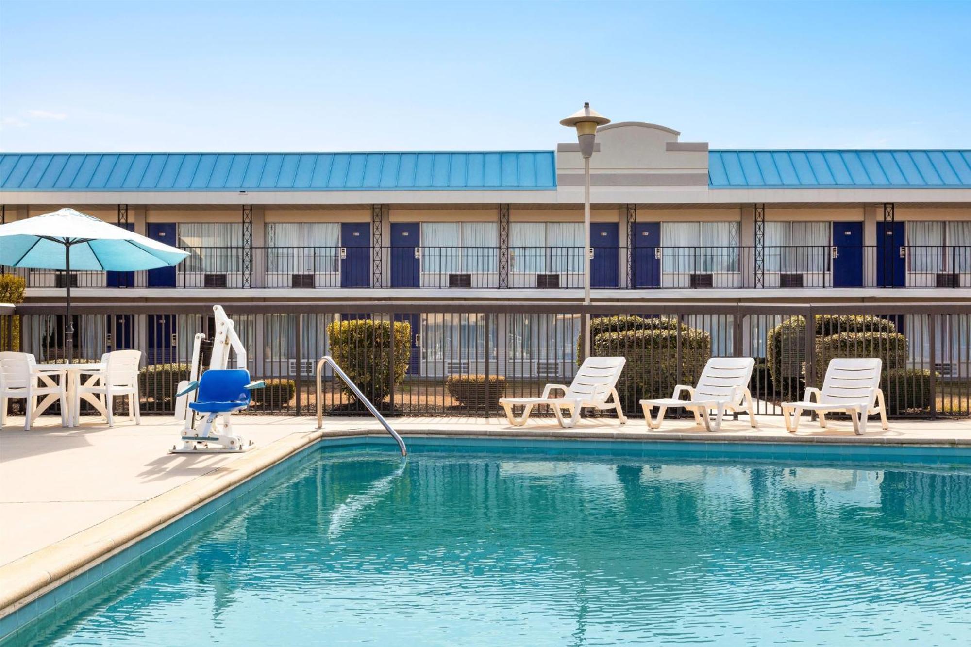 Days Inn By Wyndham Emporia Exterior foto